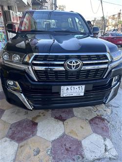 تۆیۆتا لاند کروزەر